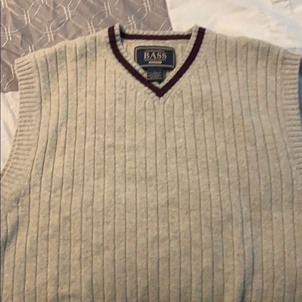 Sweater vest